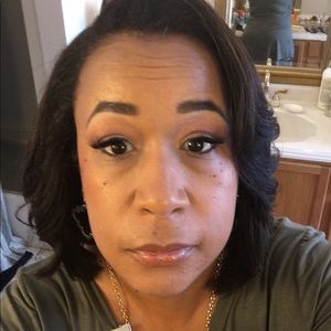 Meet your Posher, Courtney